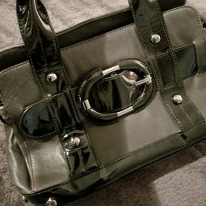 Kenneth Cole gray/black patent leather purse